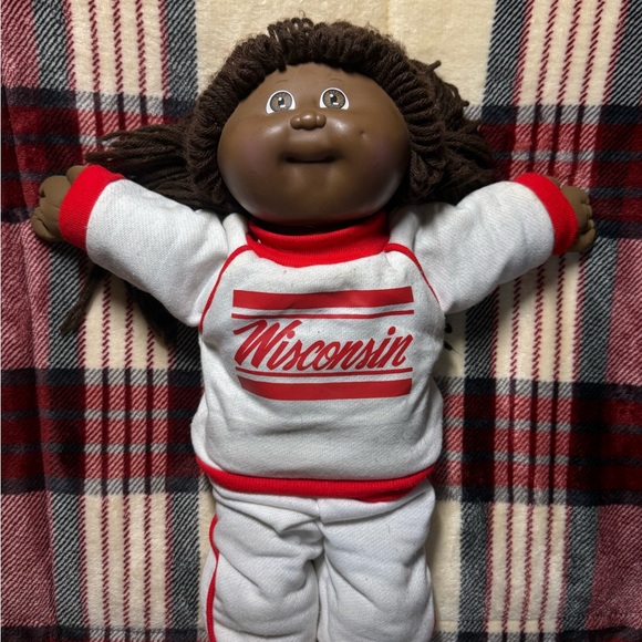 Cabbage Patch Kids Other - Vintage 1982 Cabbage Patch Kid with Wisconsin Outfit